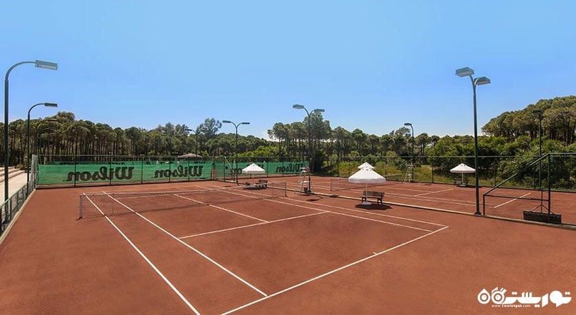 زمین تنیس هتل مکس رویال